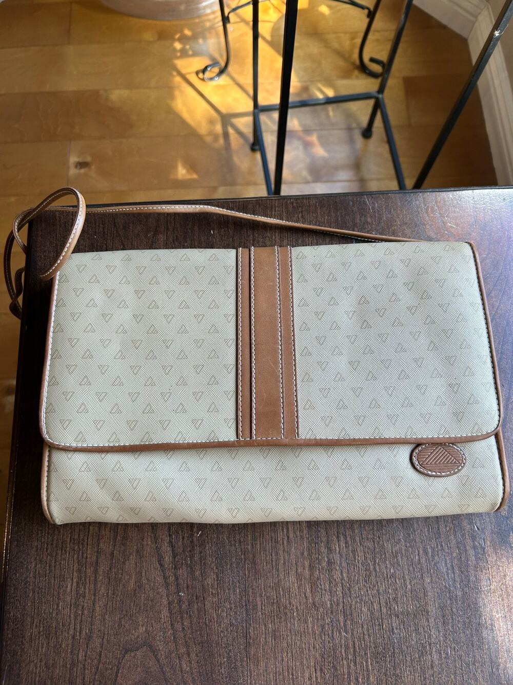 Liz Claiborne Womens Purse Genuine Leather Trim White Tan Handbag Magnetic Snap